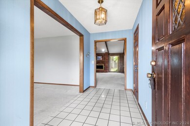 2704 SE Hillsboro Rd, Bartlesville, OK 74006 - photo 3