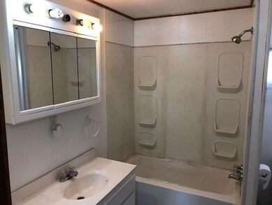 Bathroom 3<|><|>