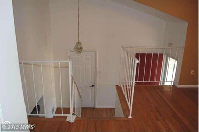 9982 Hemlock Woods Ln, Burke, VA 22015 - photo 2