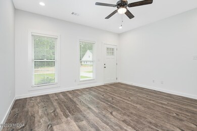 230608_House_0107