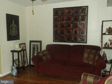 12711 Kincaid Ln, Bowie, MD 20715 - photo 5