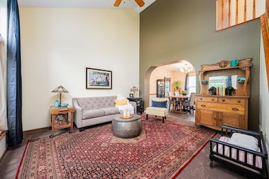 8-web-or-mls-Tracy Thayer - 5809 Hadding