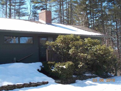 17 Glenwood Dr, Claremont, NH 03743 - photo 4