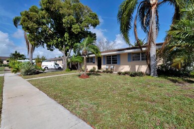 2693 West End Rd West Palm-large-021-014