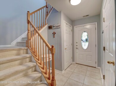 19 Saratoga Ct, Neptune, NJ 07753 - photo 4