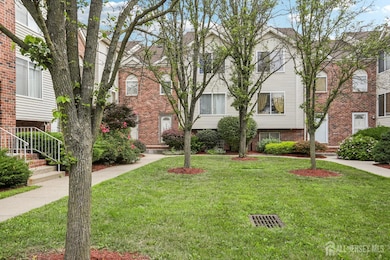 306 Holly Dr unit 306, Perth Amboy, NJ 08861 - photo 3