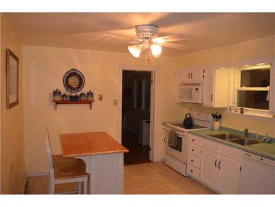 Kitchen. GOOD WORKABLE SIZE KITCHEN. CERAMIC TILE 