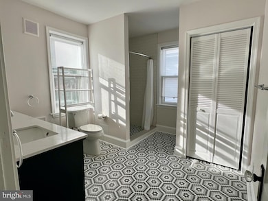 38 Walnut St unit 2ND FLOOR, Haddonfield, NJ 08033 - photo 6