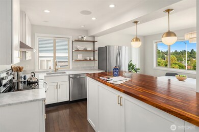 6519 35th Ave NE unit 201, Seattle, WA 98115 - photo 5