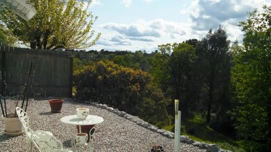 South view of greenbelt & Mtns!
