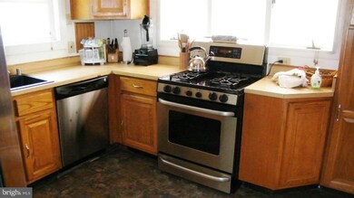 308 Chestnut Rd, Linthicum Heights, MD 21090 - photo 7