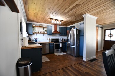 414 Riddell Ct, Irvine, KY 40336 - photo 5