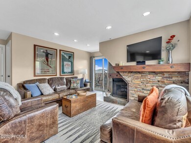 7-web-or-mls-1401-lowell-ave-31