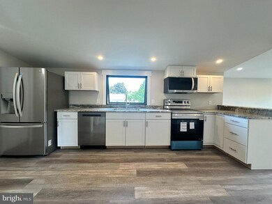 4115 E Swamp Rd, Doylestown, PA 18902 - photo 3