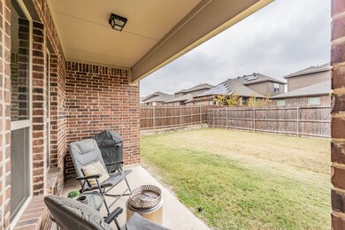 9041 Bronze Meadow Dr, Fort Worth, TX 76131 - photo 4