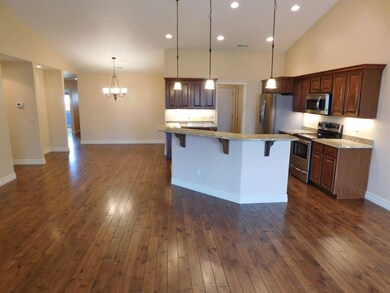 1815 24th St SW unit Elk Ridge 5th Additi, Minot, ND 58701 - photo 3