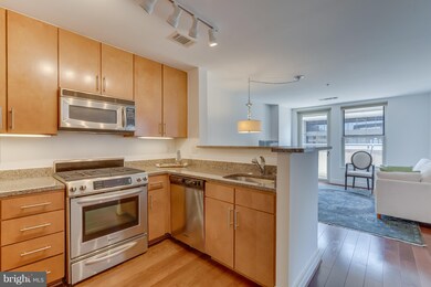 915 E St NW unit 1213, Washington, DC 20004 - photo 5