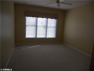Bedroom - Large 15x12 Master Bedroom, Very Bright 