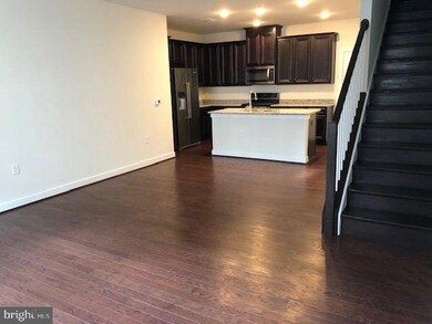 13365 Launders St unit 86, Herndon, VA 20171 - photo 3