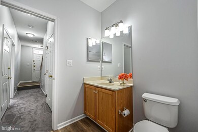 42838 Sykes Terrace, Chantilly, VA 20152 - photo 7