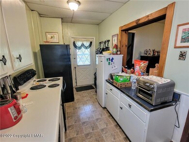 318 N 1st St, Lehighton, PA 18235 - photo 4