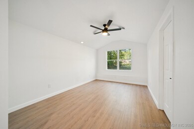 220 W Memphis St, Broken Arrow, OK 74012 - photo 5
