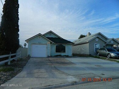 8783 Townsquare Ct, Jacksonville, FL 32216 - photo 3