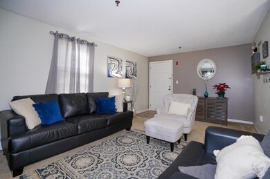 23 Lantern Ln unit 7, Dracut, MA 01826 - photo 3