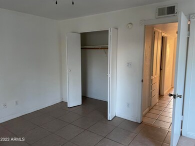 617 N Pioneer Cir, Mesa, AZ 85203 - photo 4