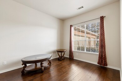 5447 Brazoria Dr, Grand Prairie, TX 75052 - photo 5