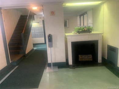 2600 Henry Hudson Pkwy unit 1E, Bronx, NY 10463 - photo 7