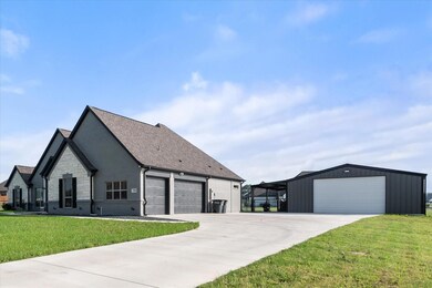 374 Wayward Spur, Springtown, TX 76082 - photo 5