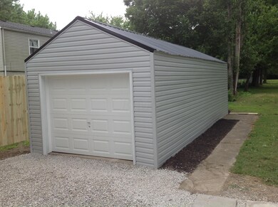 1 Car Garage