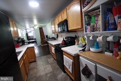 222 S 11th St, Reading, PA 19602 - photo 4