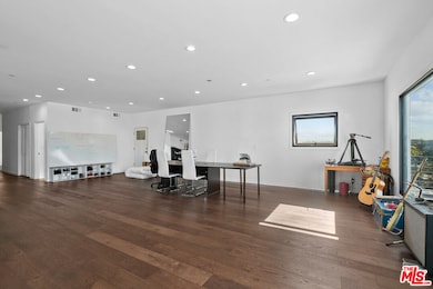 1906 S Palm Grove Ave, Los Angeles, CA 90016 - photo 5