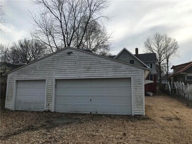 3 car garage with opener was built in the 90s  has