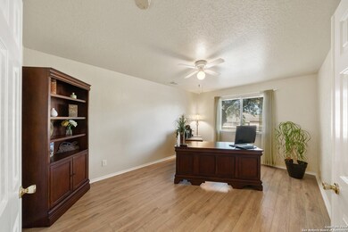 10115 Oak Saddle, San Antonio, TX 78254 - photo 5