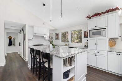 6 Shamrock Ct, Jamestown, RI 02835 - photo 2