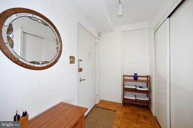 Essex unit 710, Washington, DC 20008 - photo 2