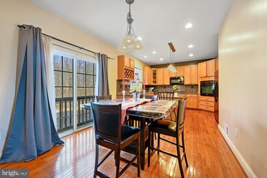 3314 Blazing Star Cir, Windsor Mill, MD 21244 - photo 4