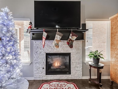 3908 Lakeshire Ridge Ct, Edmond, OK 73034 - photo 7