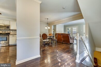 3952 Angelton Ct, Burtonsville, MD 20866 - photo 7