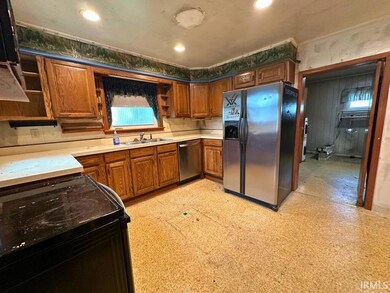 308 E Jefferson St, Kirklin, IN 46050 - photo 4