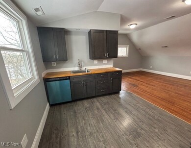 3442 Desota Ave unit 3, Cleveland, OH 44118 - photo 5