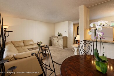 425ParkCir429a_HiRes220713007