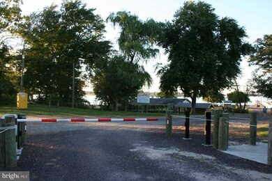 21 Brooks Dr River, Colonial Beach, VA 22443 - photo 3