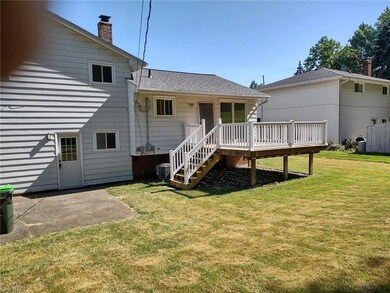 30132 Rickey Ln, Wickliffe, OH 44092 - photo 4