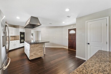 1406 W Parkwood Ave, Friendswood, TX 77546 - photo 7