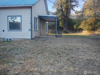 611 N Front St, Dayton, WA 99328 - photo 3