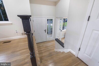 8905 Vernon View Dr, Alexandria, VA 22308 - photo 4